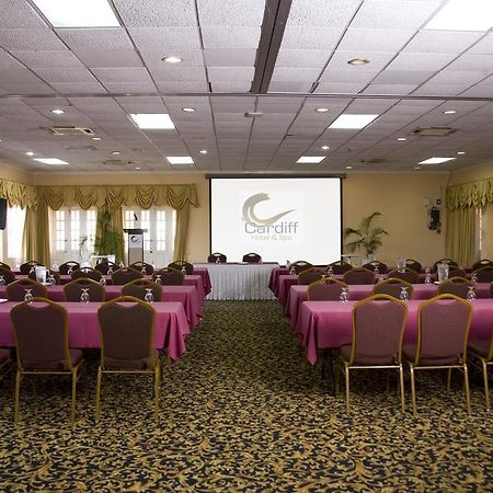 Cardiff Hotel And Spa Runaway Bay Dış mekan fotoğraf