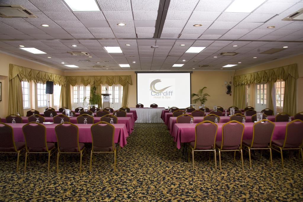 Cardiff Hotel And Spa Runaway Bay Dış mekan fotoğraf